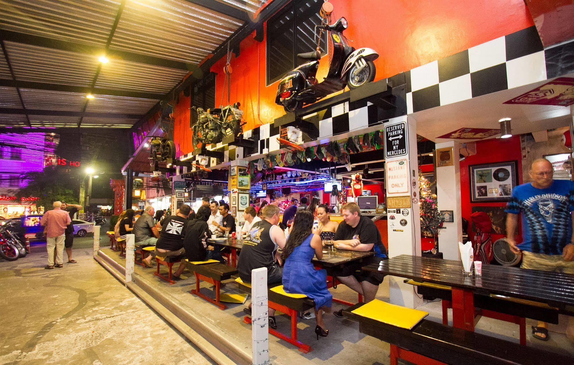 Nicky'S Handlebar Patong Dış mekan fotoğraf